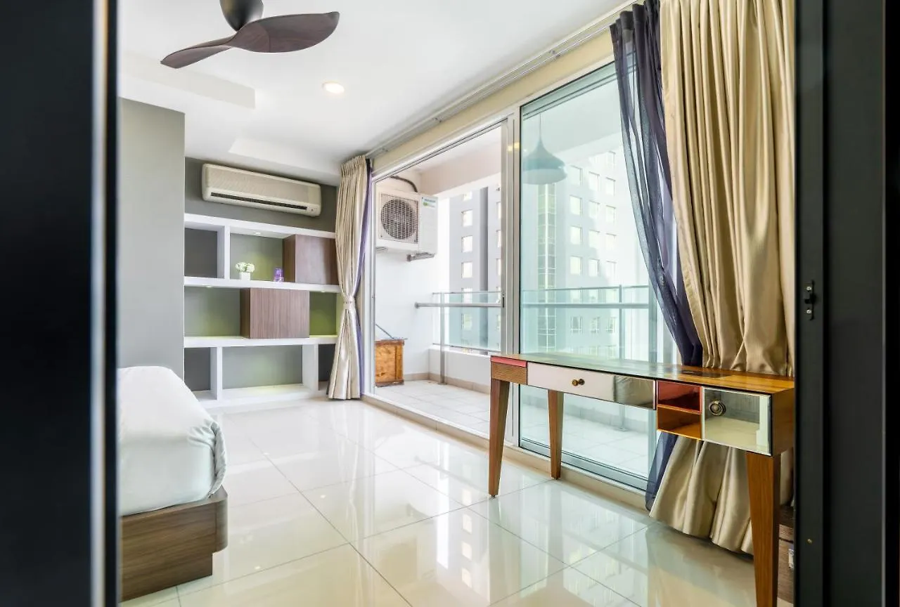 Apartment Mansion One Executive Bathtub 1Bedroom 2-4Pax George Town